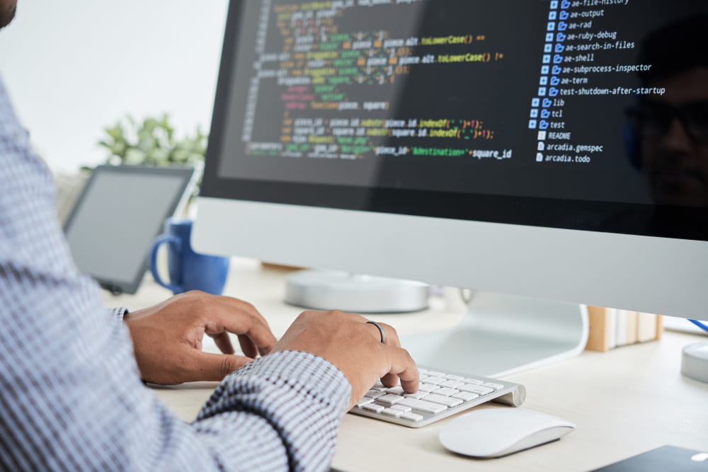 Desenvolvimento de Softwares e Aplicativos